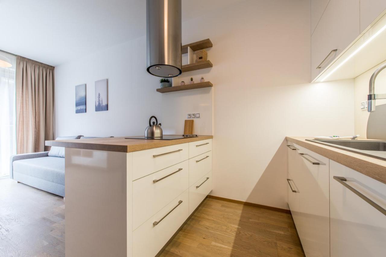 Mozart Central Apartments With Garage Прага Экстерьер фото