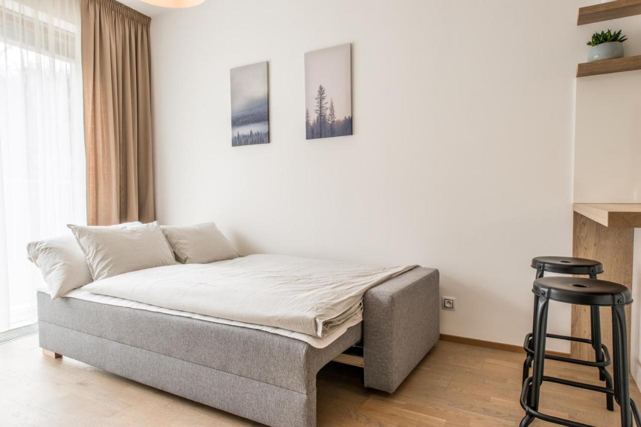 Mozart Central Apartments With Garage Прага Экстерьер фото