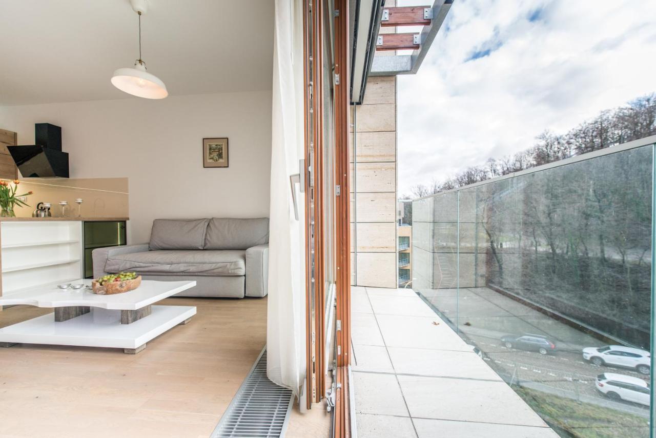 Mozart Central Apartments With Garage Прага Экстерьер фото